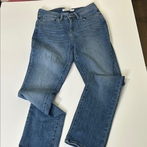 Levi's Women's Straight Leg Blue Jeans